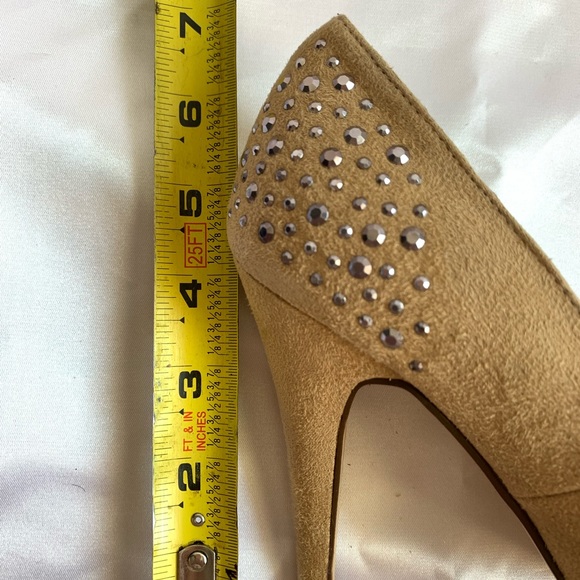 Call it Spring Heels - Picture 5 of 7